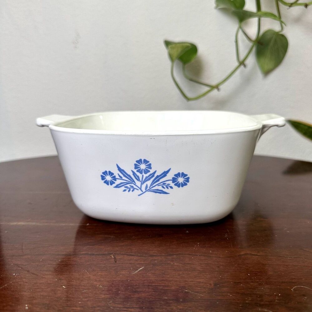 Vintage Corning Ware Blue Cornflower D 25 Casserole Dish 1.75 Qt No Lid USA